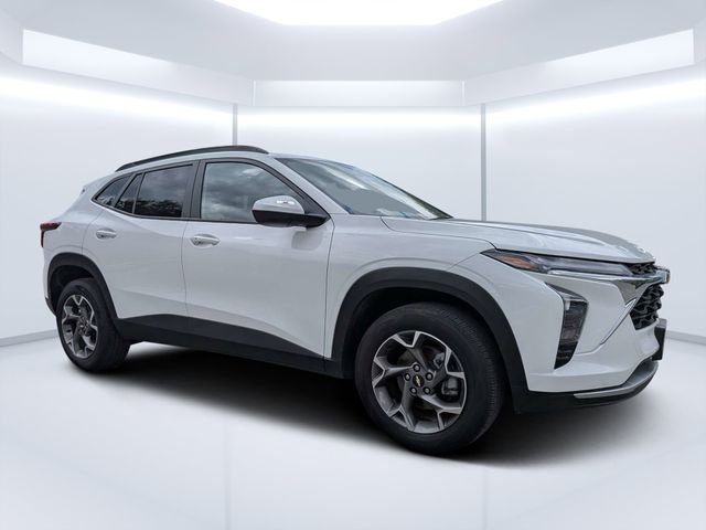 2025 Chevrolet Trax LT's photo