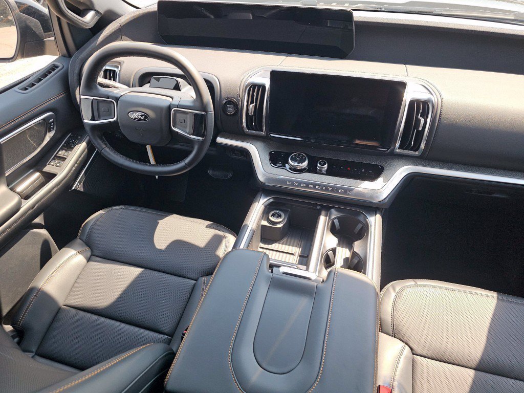 New 2026 Dark Matter Gray Metallic Ford Tremor image 32