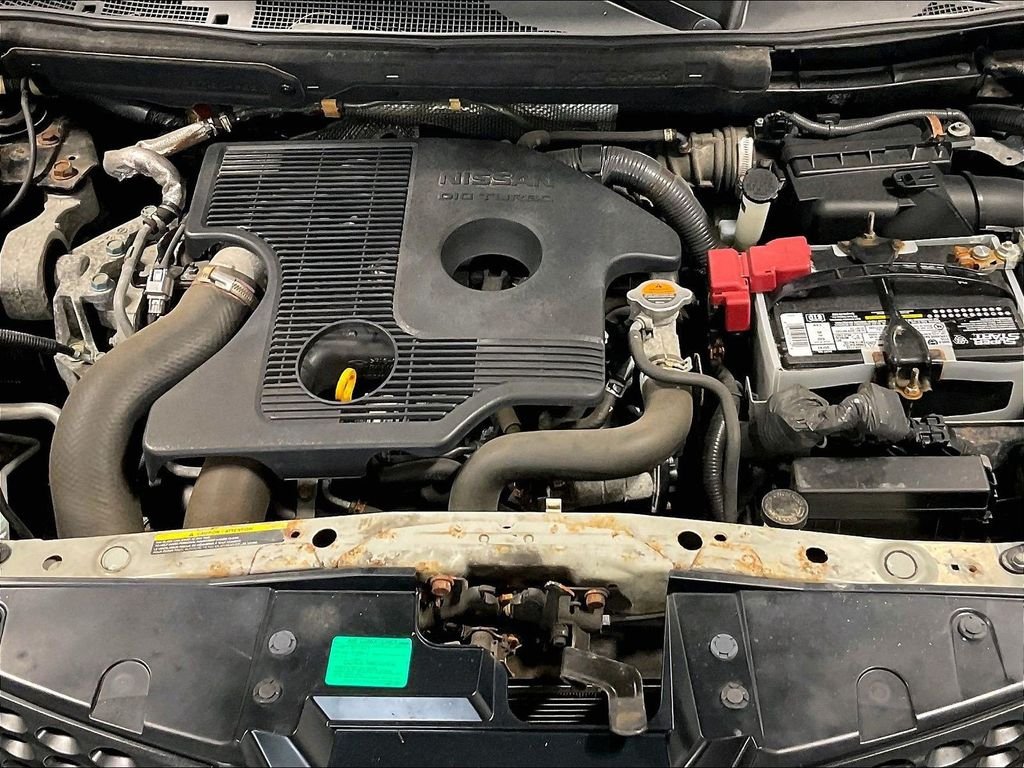 Used 2014 Black Nissan S image 28