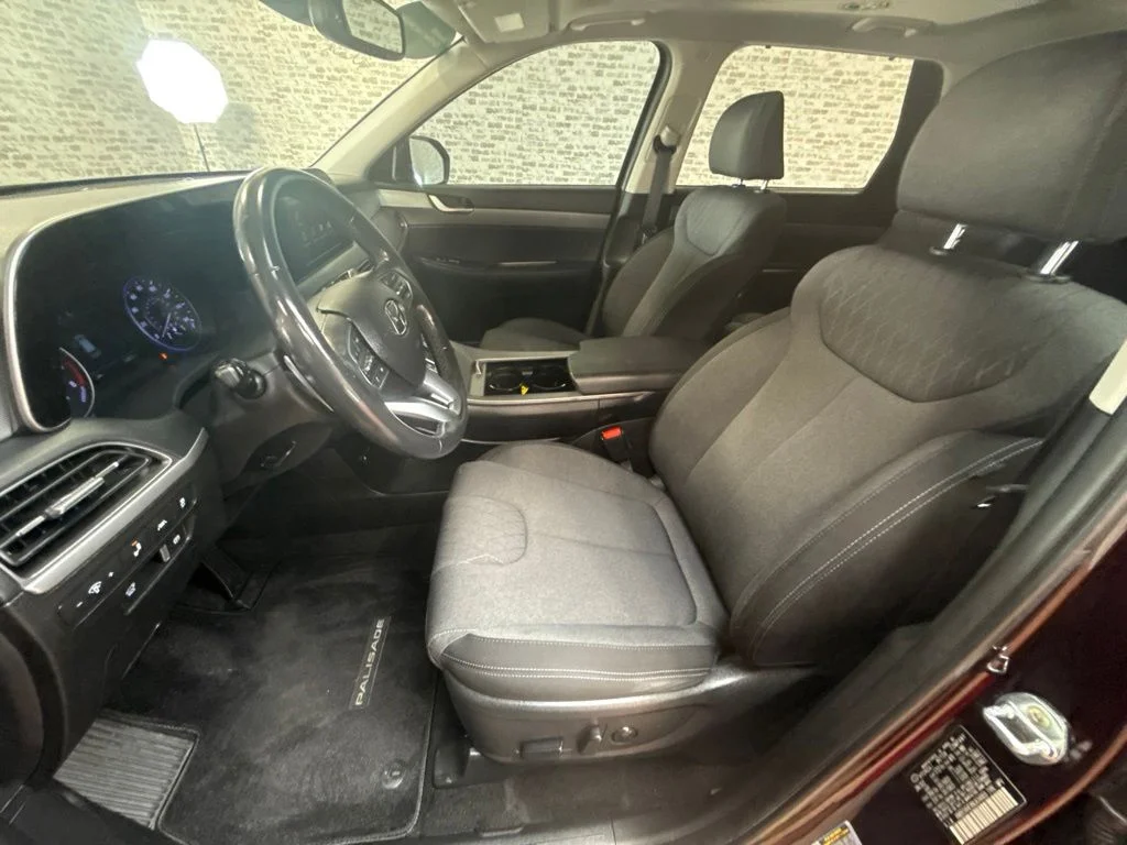 Used 2022 Sierra Burgundy Hyundai SEL image 25