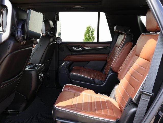 2024 GMC Yukon Denali Ultimate - Photo 18