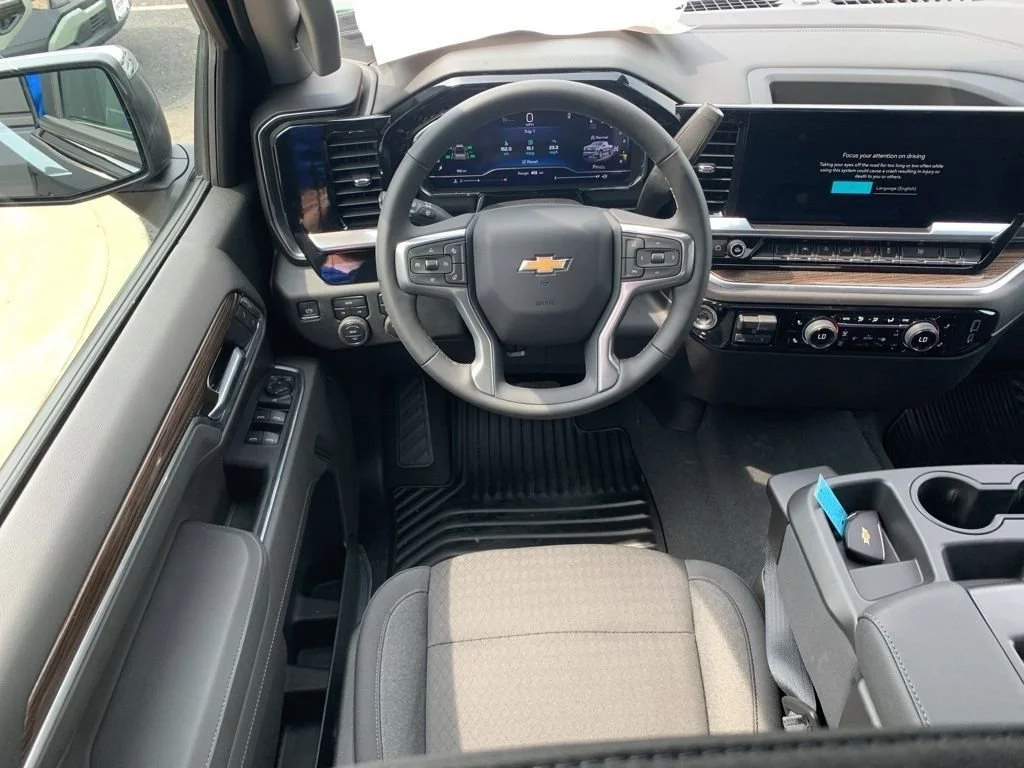 2025 Chevrolet Silverado 1500 LT - Photo 16