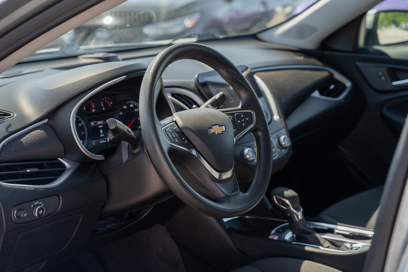 Used 2024 Gray Chevrolet LT image 19