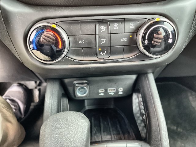 2023 Chevrolet TrailBlazer LS - Photo 24