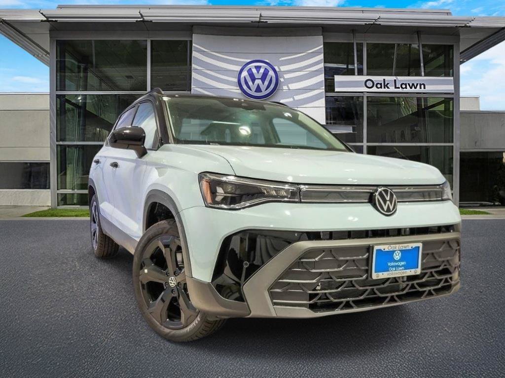 2027 Volkswagen Taos SE Black