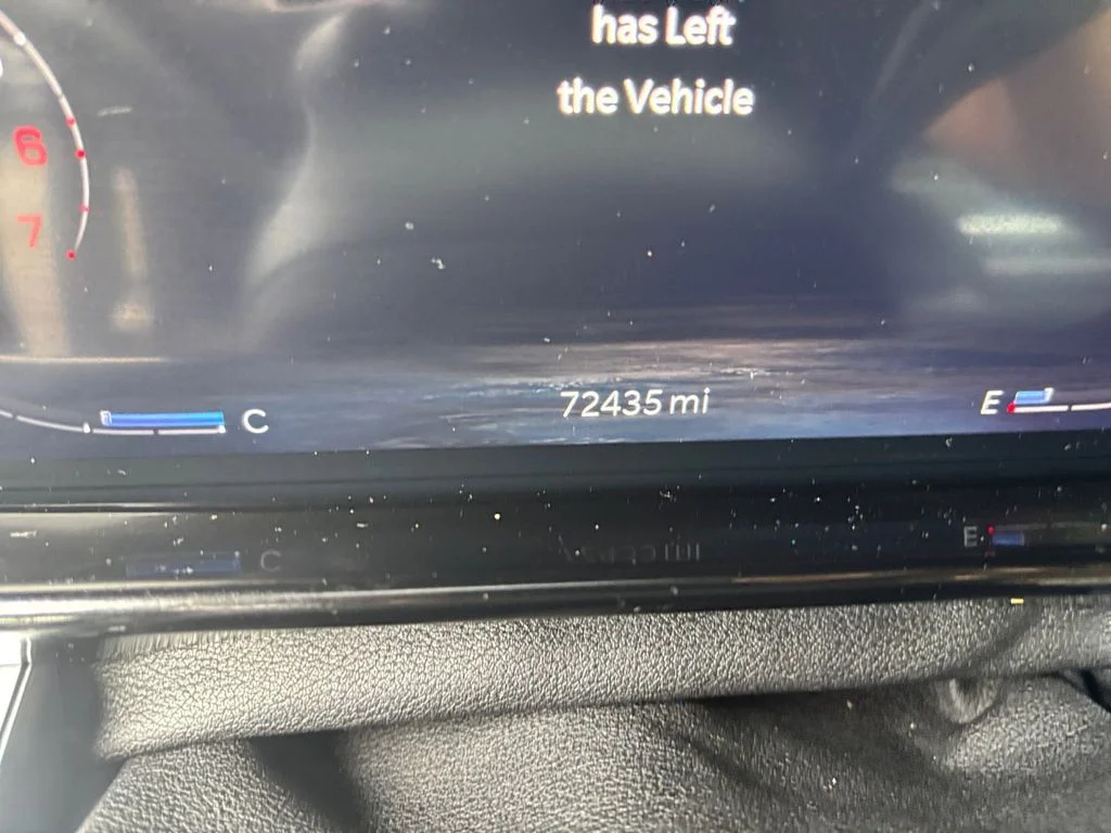 Used 2023 Gray Jeep Base image 21