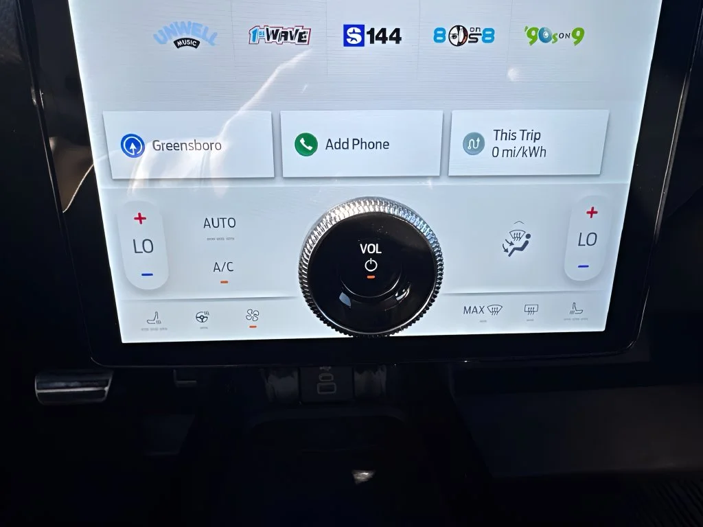 Used 2025 Blue Ford Premium image 21