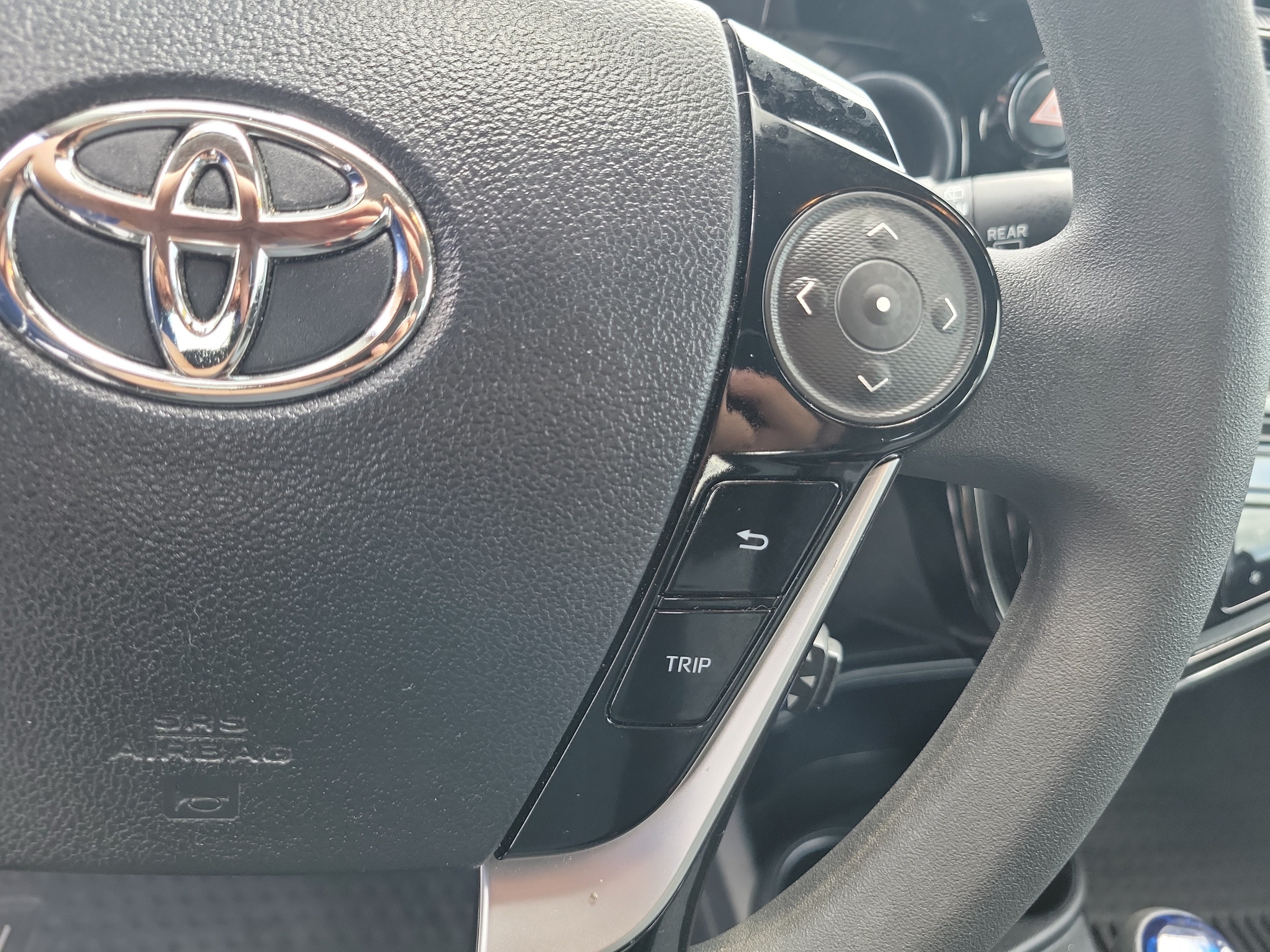 Used 2019 Magnetic Gray Metallic Toyota L image 26