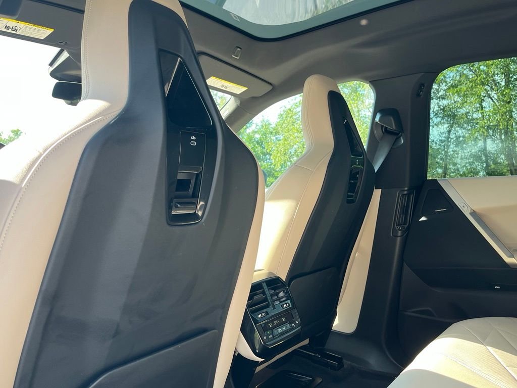 Certified Used 2024 Black BMW xDrive50 image 25