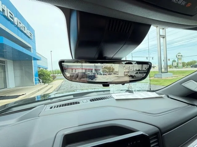 2025 Chevrolet Silverado 1500 LTZ - Photo 21