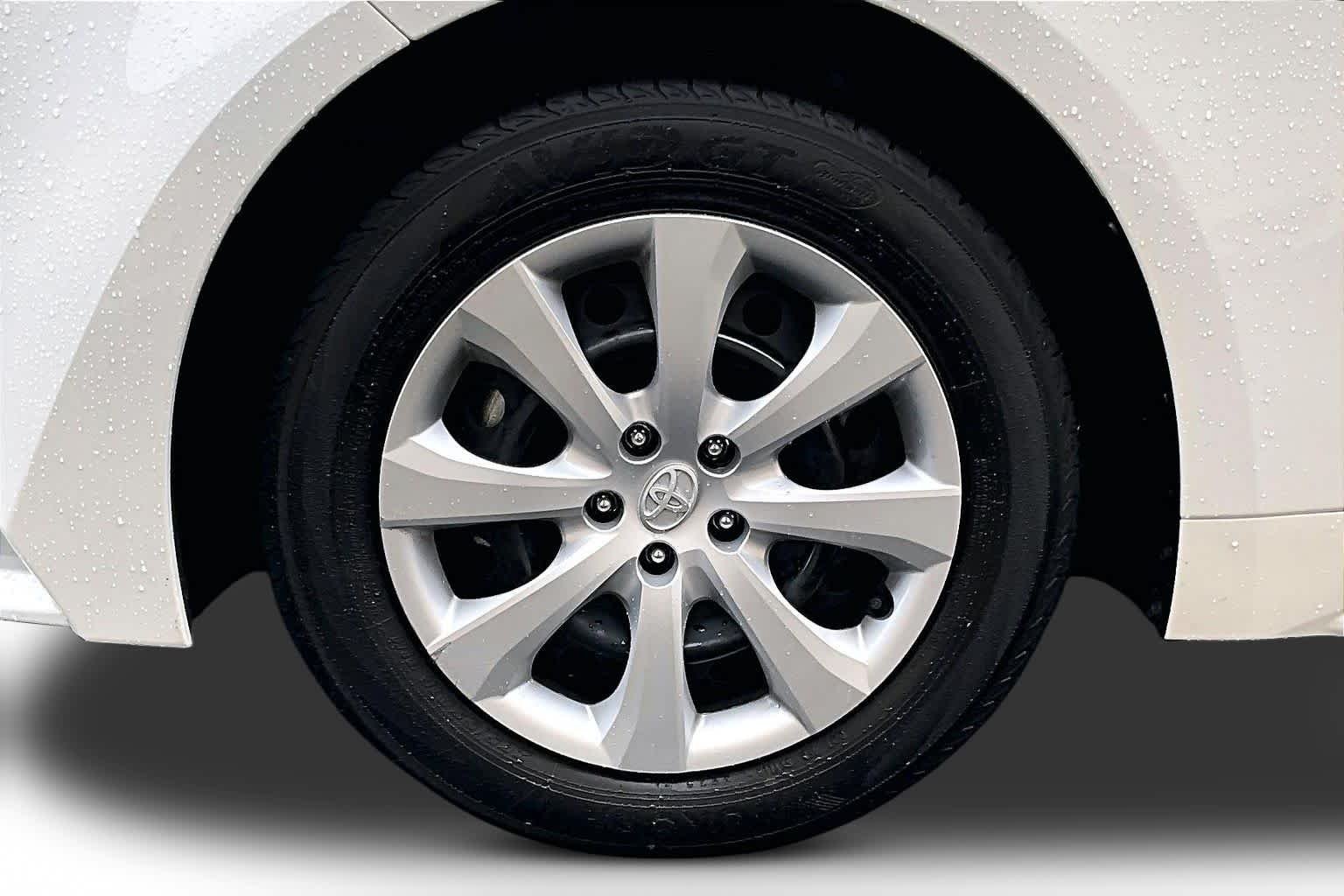 Certified Used 2026 Ice Cap Toyota Hybrid LE image 11