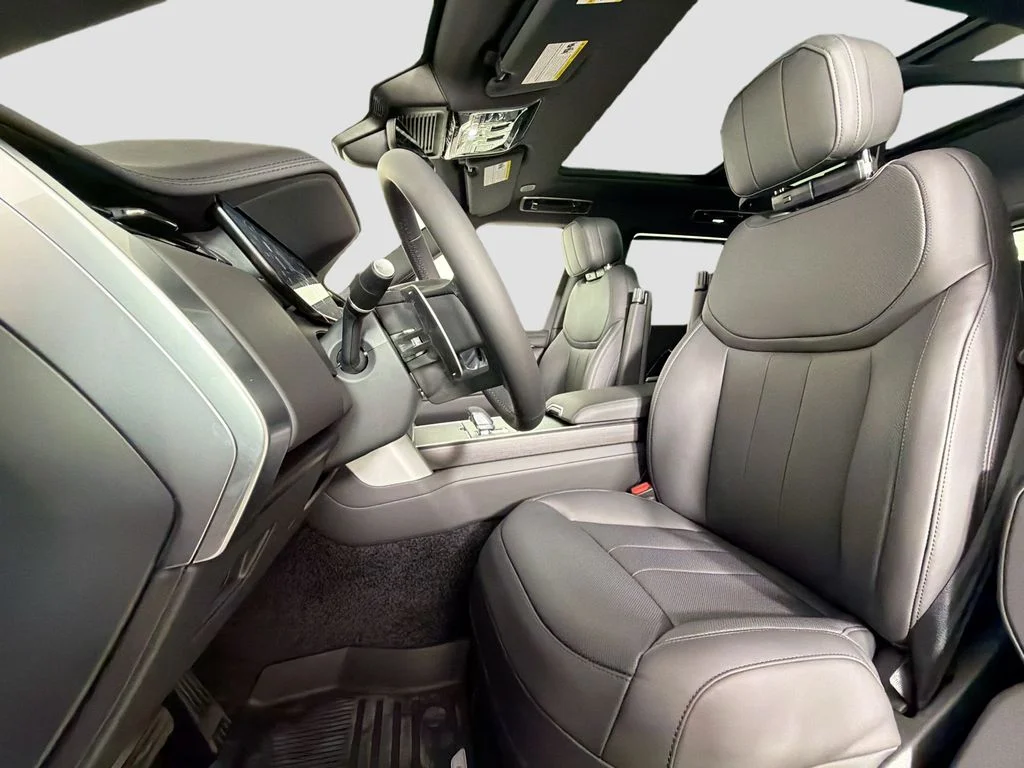 New 2026 Carpathian Grey Land Rover SE 7 Seats image 22