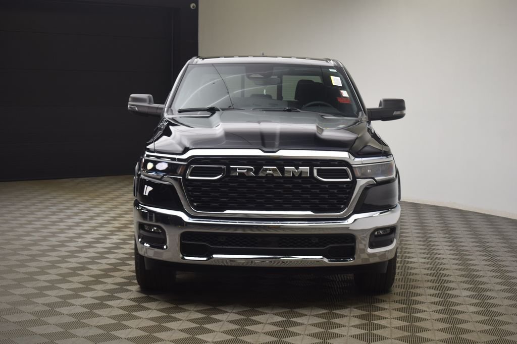 New 2026 Diamond Black Crystal Pearl-Coat Exterior Paint RAM Big Horn/Lone Star image 2