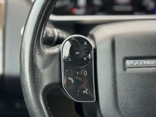 Used 2018 Fuji White Land Rover HSE image 23