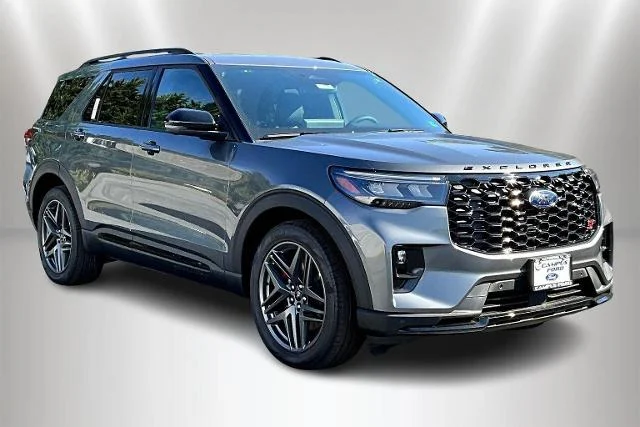 2026 Ford Explorer ST - Photo 15