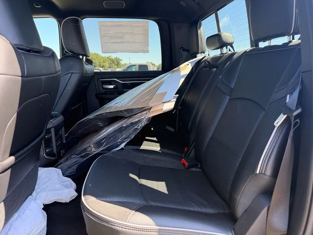 New 2026 Diamond Black Crystal Pearl-Coat Exterior Paint RAM Laramie image 28