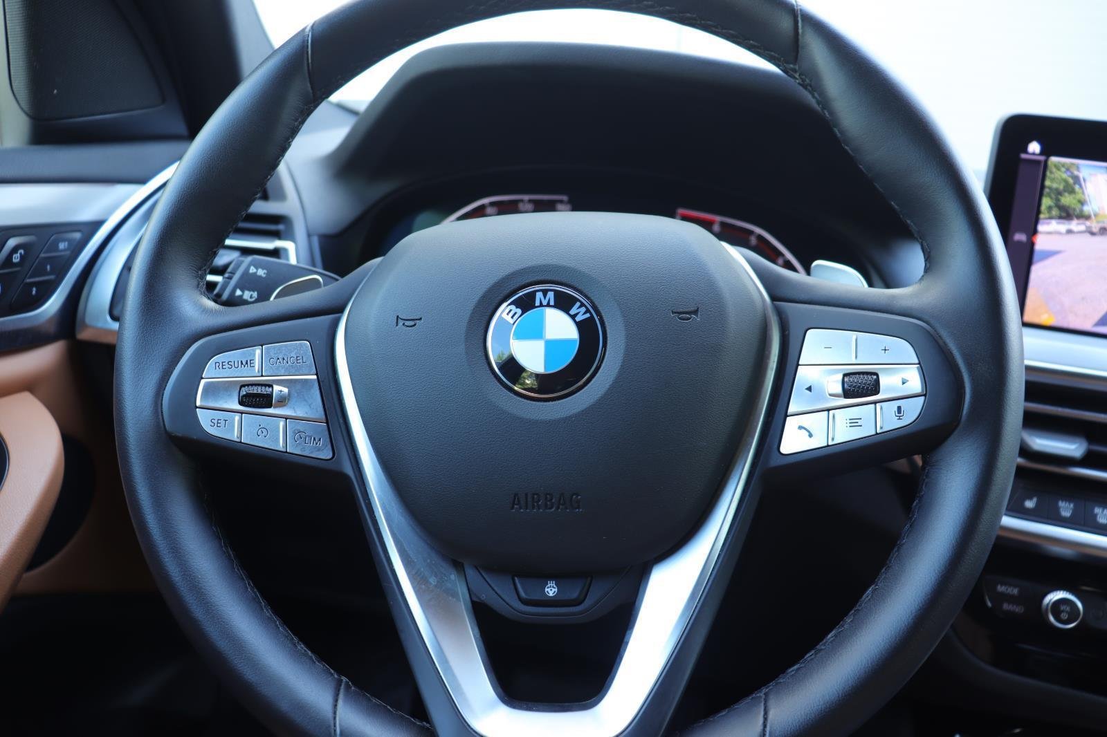 Used 2023 Mineral White Metallic BMW sDrive30i image 26