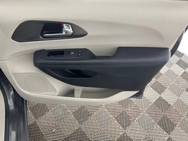 Used 2021 Gray Chrysler Touring image 23
