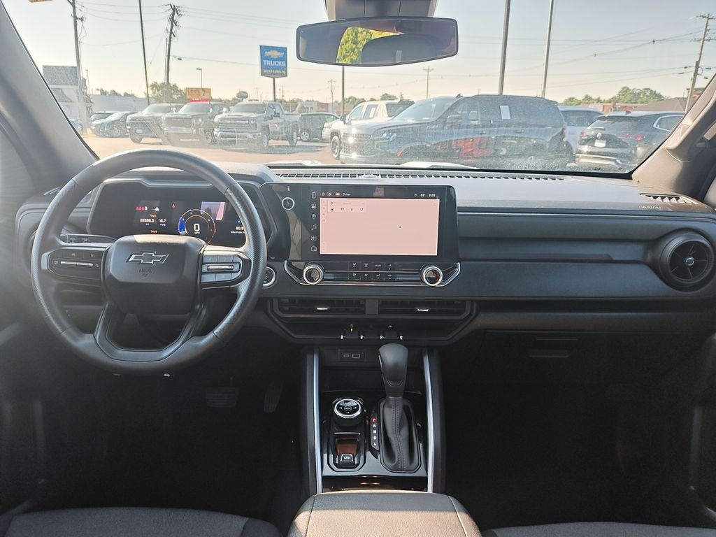 Used 2024 White Chevrolet Trail Boss image 17