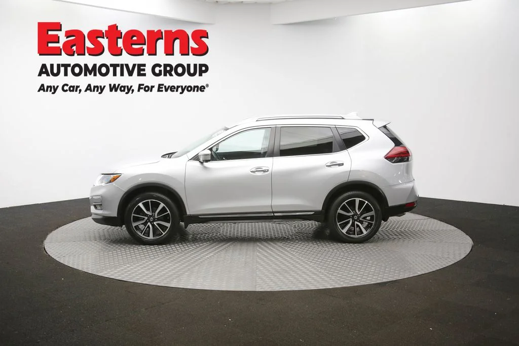 Used 2020 Silver Nissan SL image 57