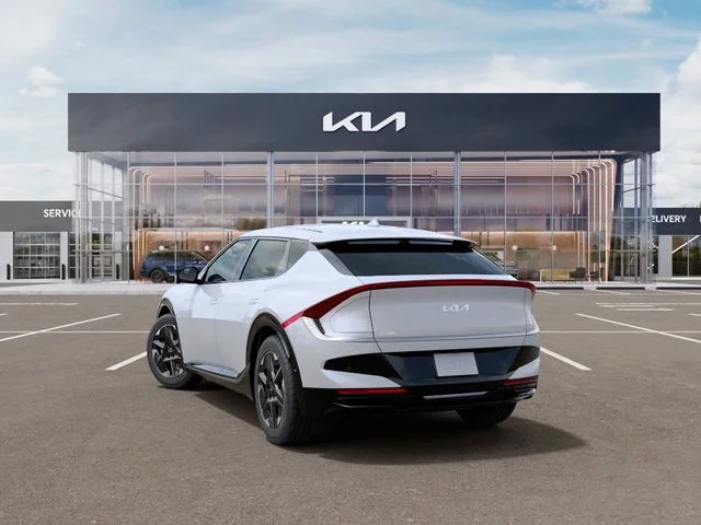 New 2026 White Kia Wind image 4