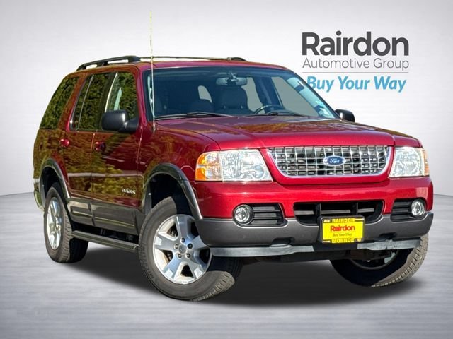 Used 2004 Red Fire Clearcoat Metallic Ford XLT image 1