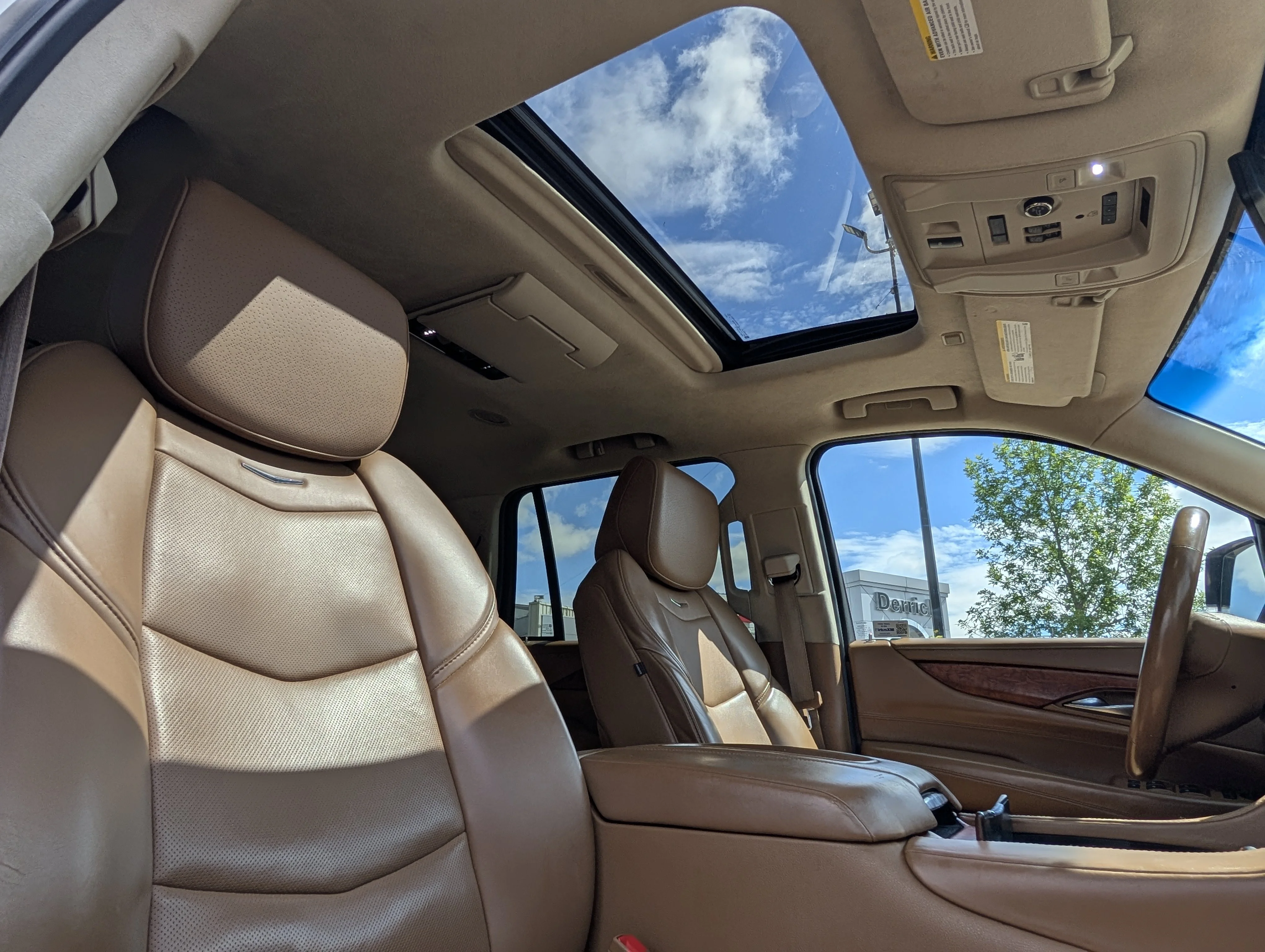 Used 2015 White Cadillac Platinum image 25
