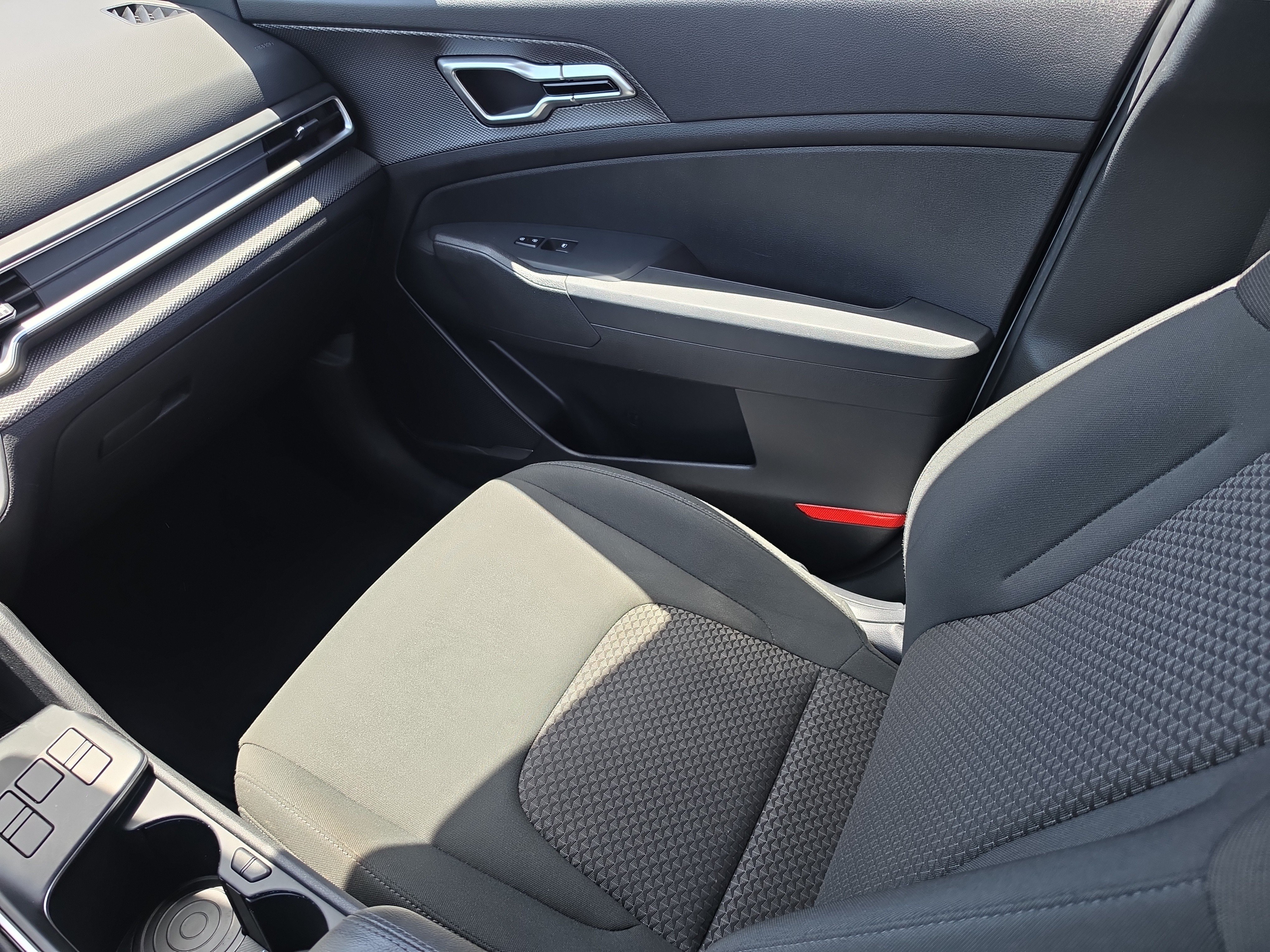 Certified Used 2023 Snow White Pearl Kia LX image 15