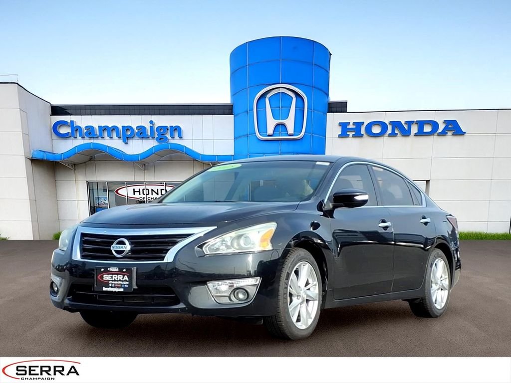 Used 2015 Super Black Clearcoat Nissan 2.5 SV image 1