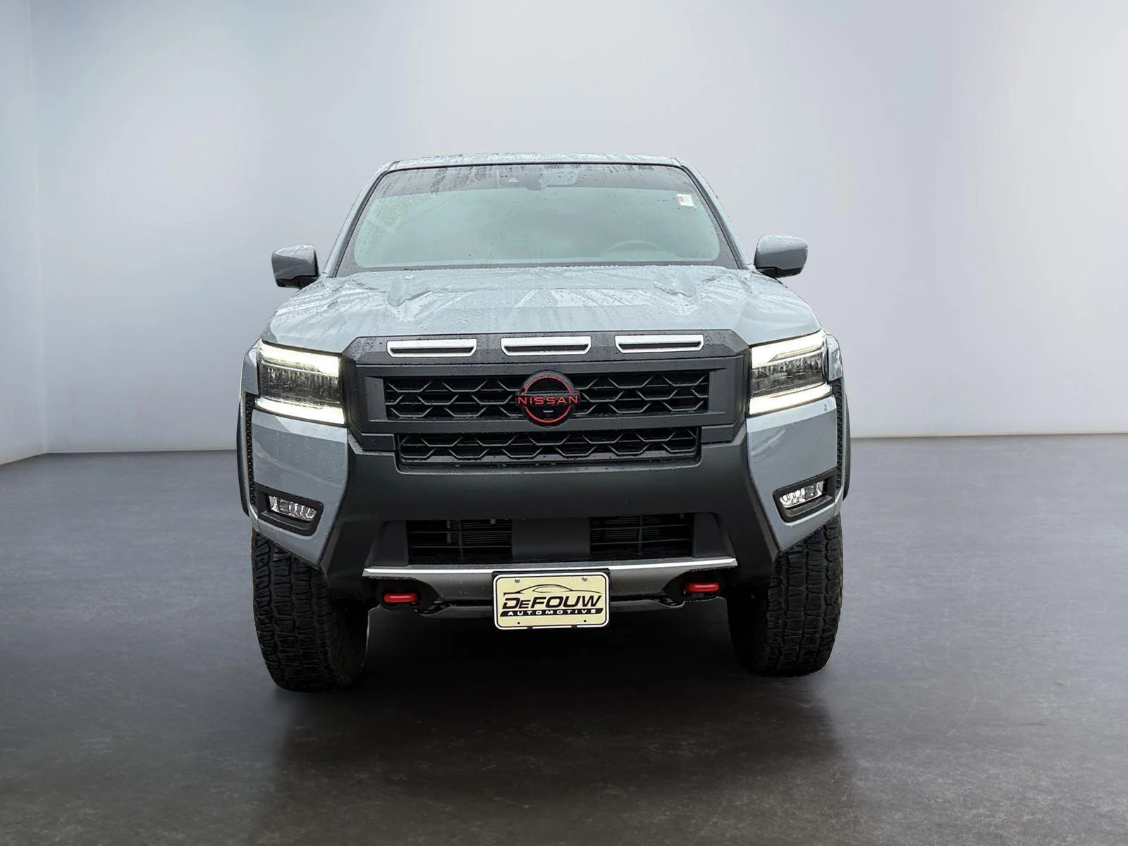 Used 2025 Boulder Gray Pearl Nissan PRO-4X image 8