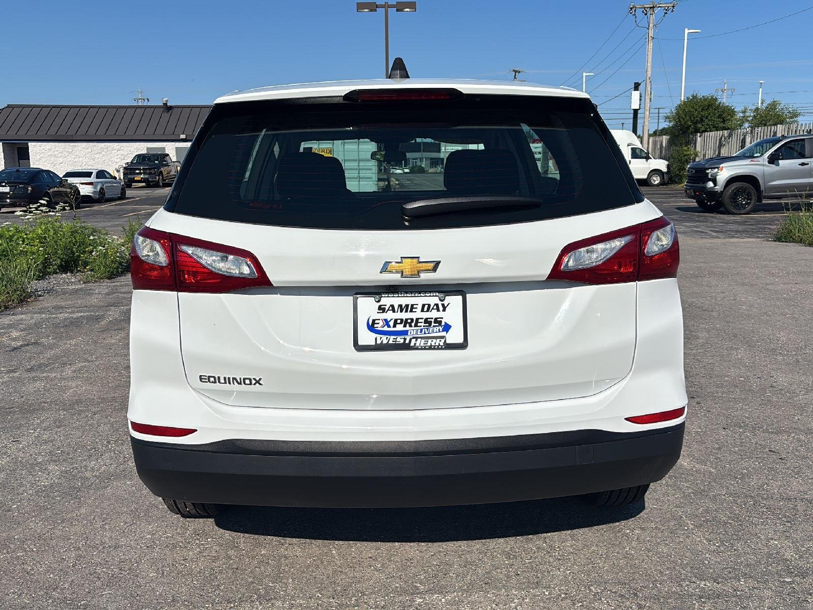 Used 2021 Summit White Chevrolet LS image 6
