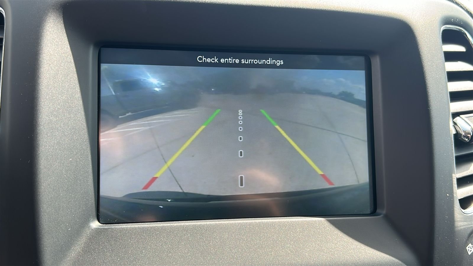 Used 2020 Black Jeep Latitude image 28