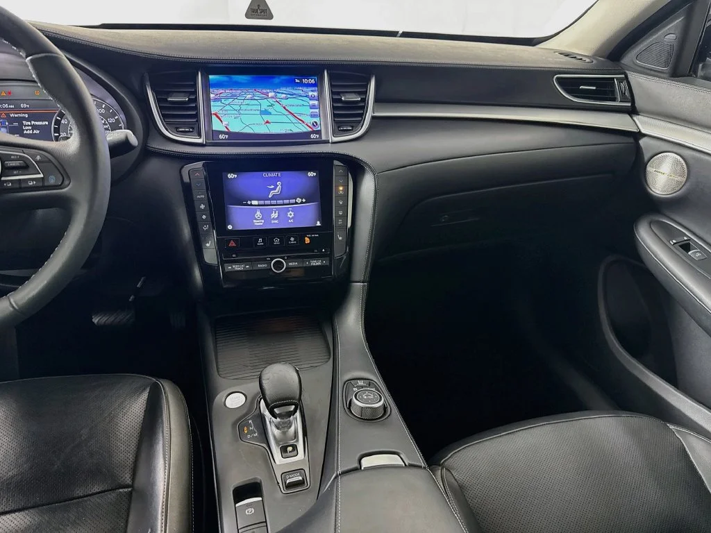 Certified Used 2019 Silver INFINITI ESSENTIAL image 30