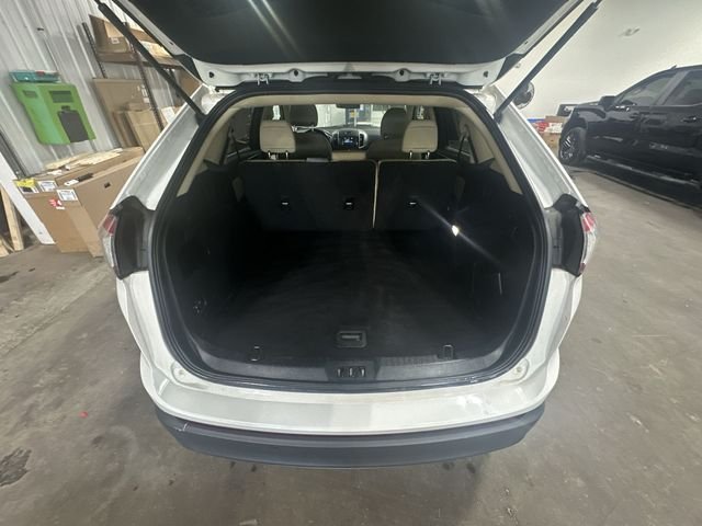 Used 2018 White Ford SEL image 25