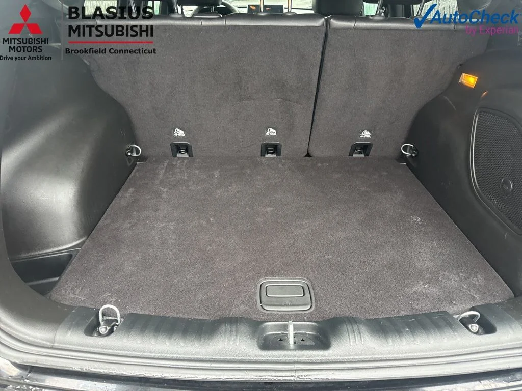 Used 2024 Black Jeep Limited image 32