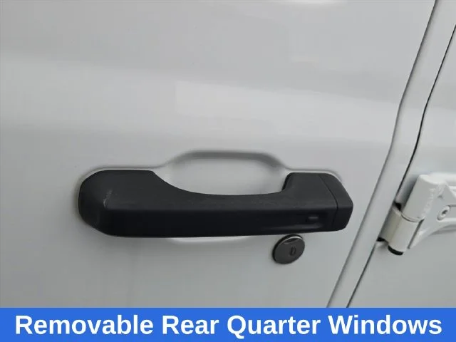 Used 2022 White Jeep Unlimited Sahara image 23