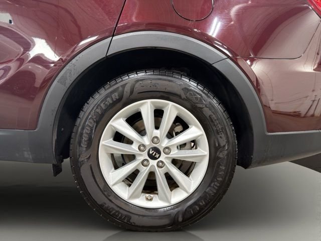 Used 2019 Purple Kia LX image 35