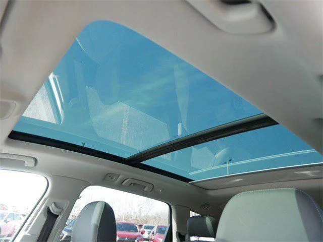 Used 2025  Audi 55 Premium Plus image 27