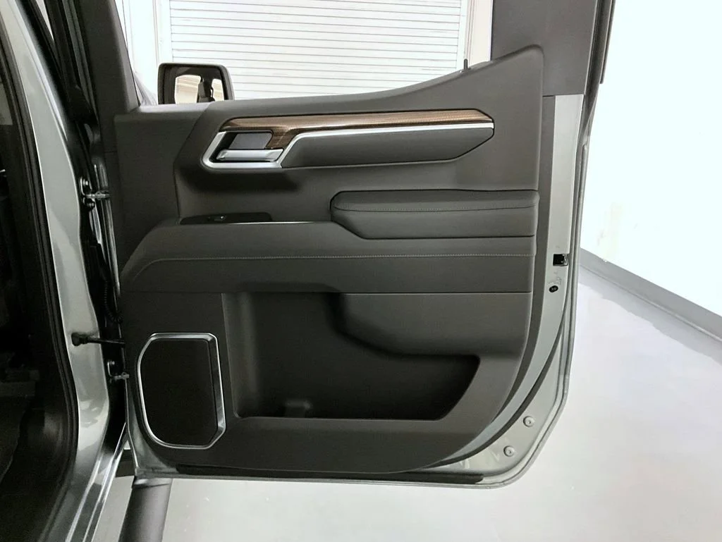 New 2026 Sterling Gray Metallic Chevrolet RST image 19