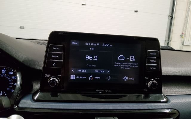 Used 2023 Black Kia S image 28