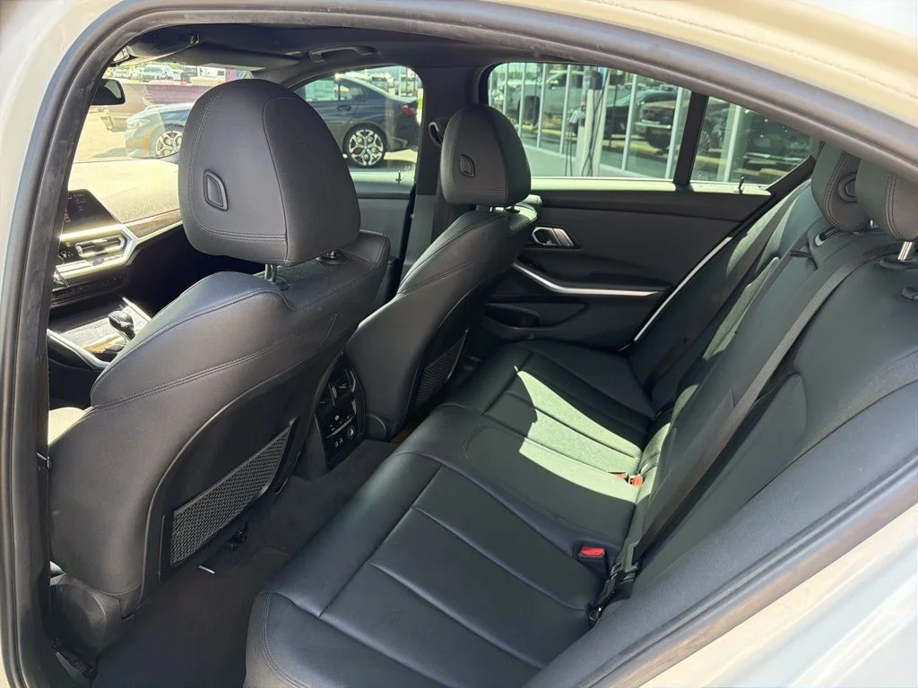 Used 2020 Alpine White BMW 330i image 26