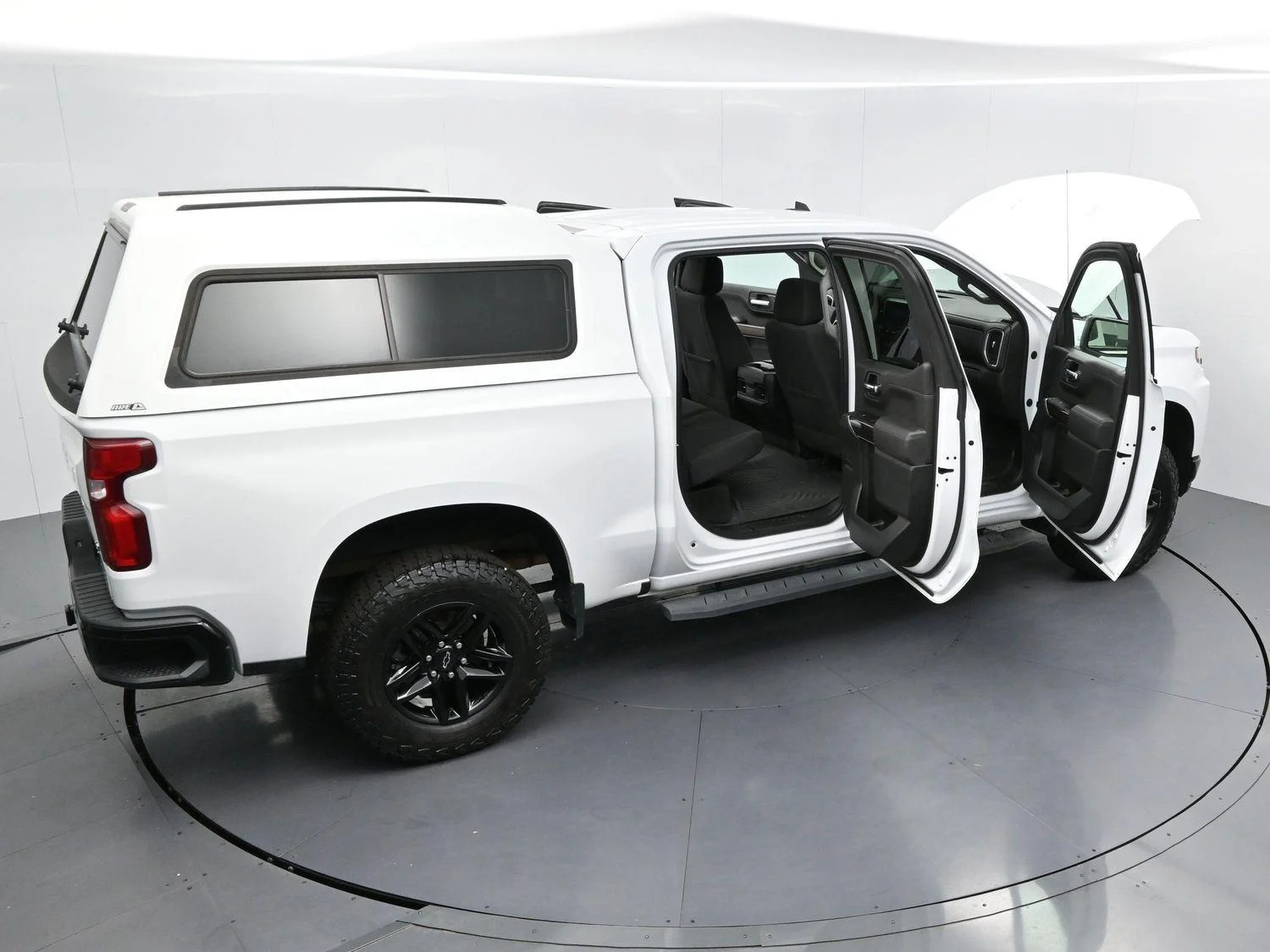 Used 2022 Summit White Chevrolet LT Trail Boss image 38