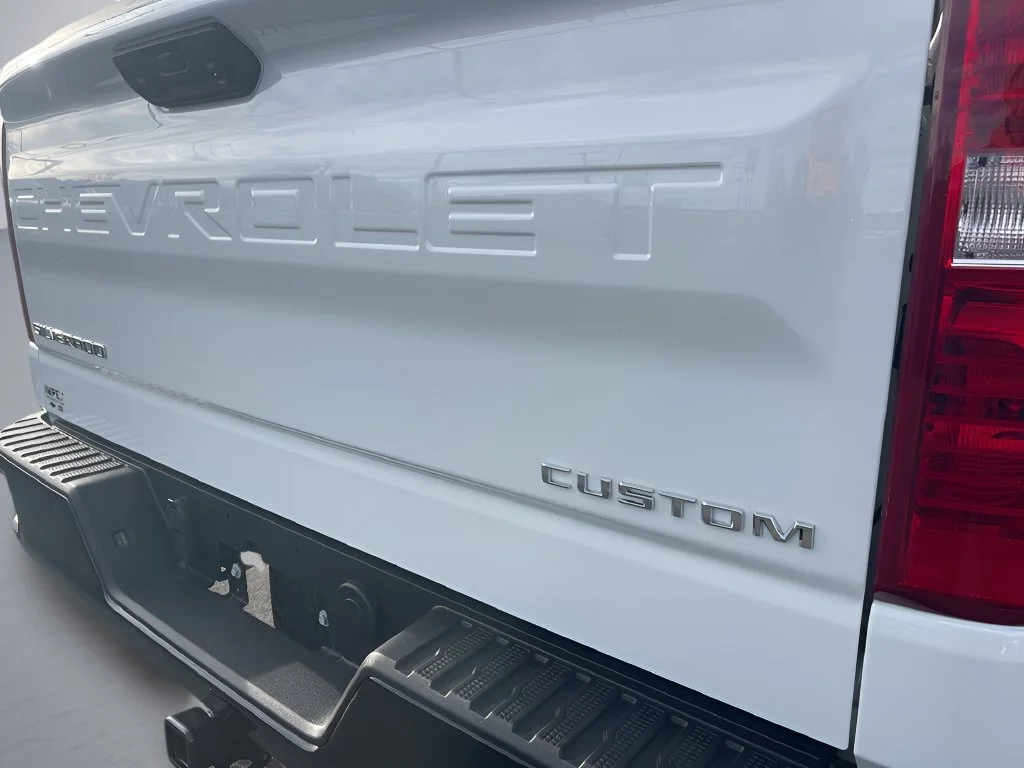 Used 2025 Summit White Chevrolet Custom Trail Boss image 33
