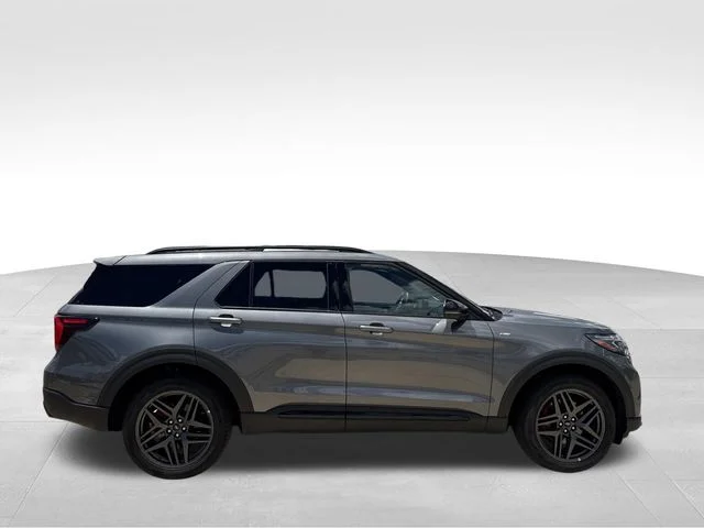 Used 2025 Gray Ford ST-Line image 7