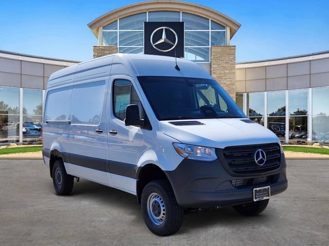 Used 2026 White Mercedes-Benz Cargo 144 WB image 6