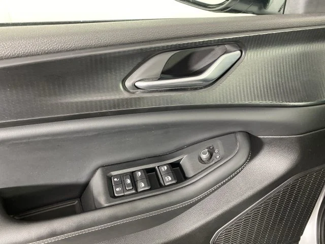 Used 2024 Silver Jeep Altitude X image 15