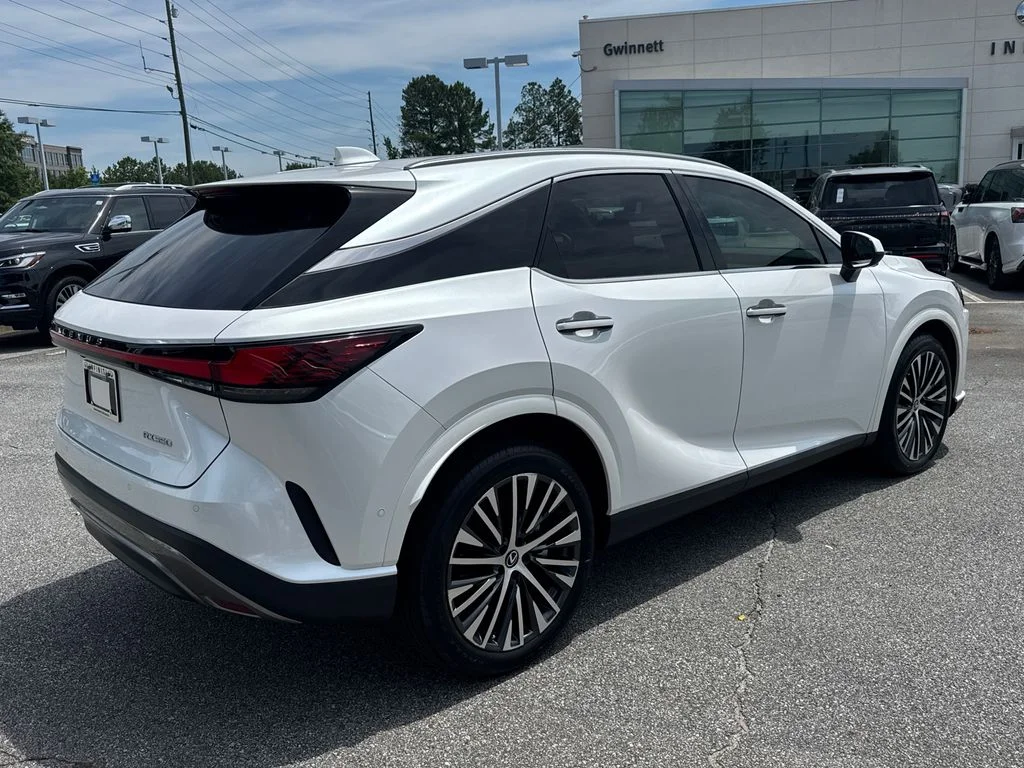Used 2024 White Lexus 350 Premium Plus image 5