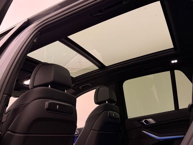 Used 2025 Skyscraper Gray Metallic BMW xDrive40i image 34