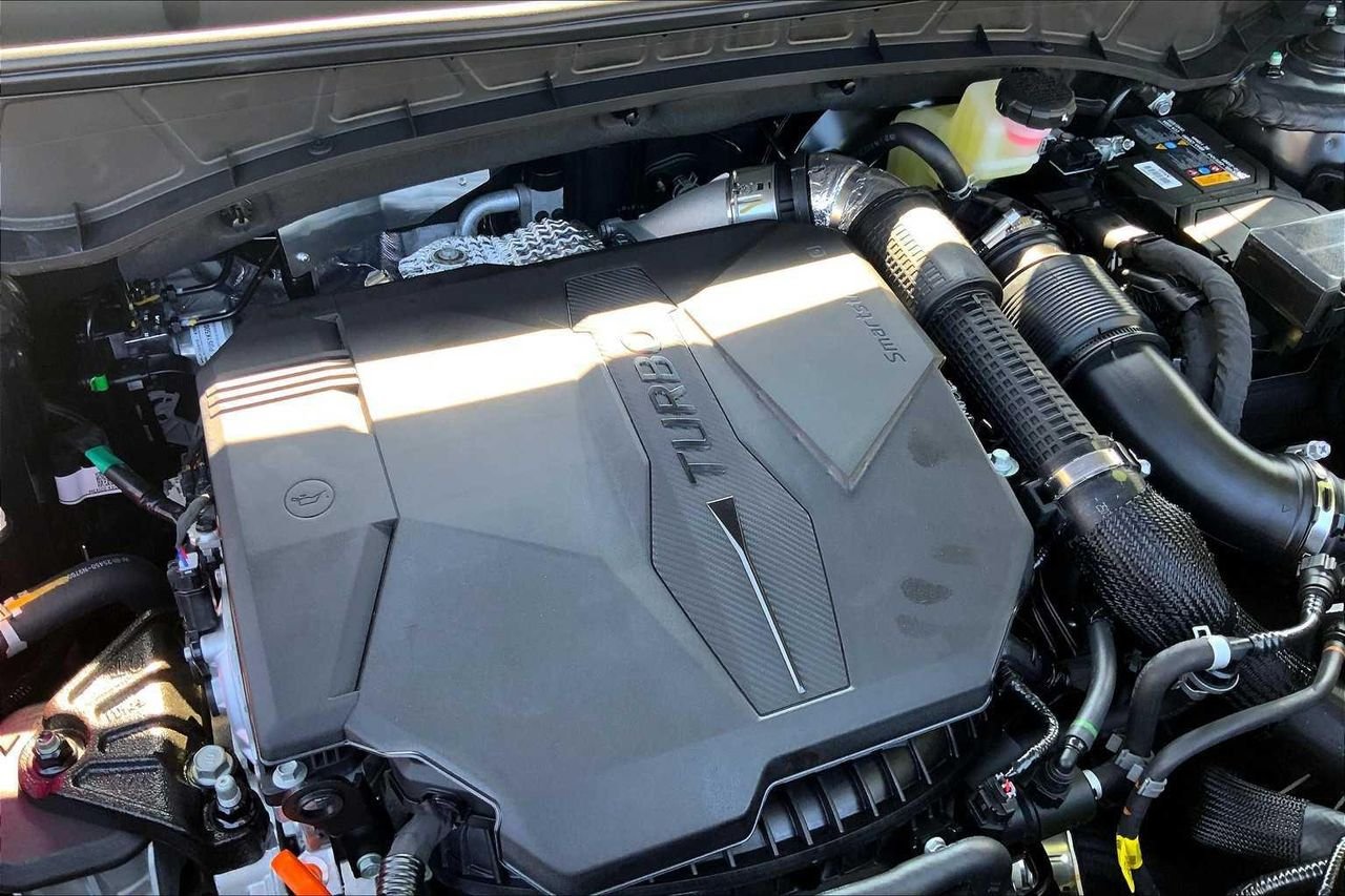 2026 Hyundai Santa Cruz Limited - Photo 17