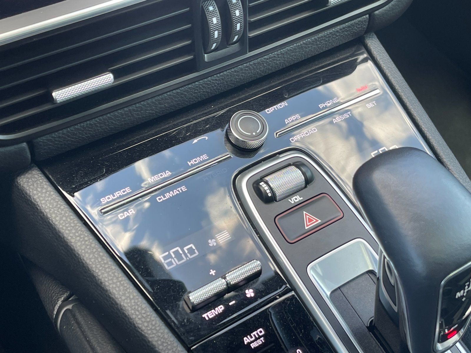 Used 2023  Porsche Base image 24